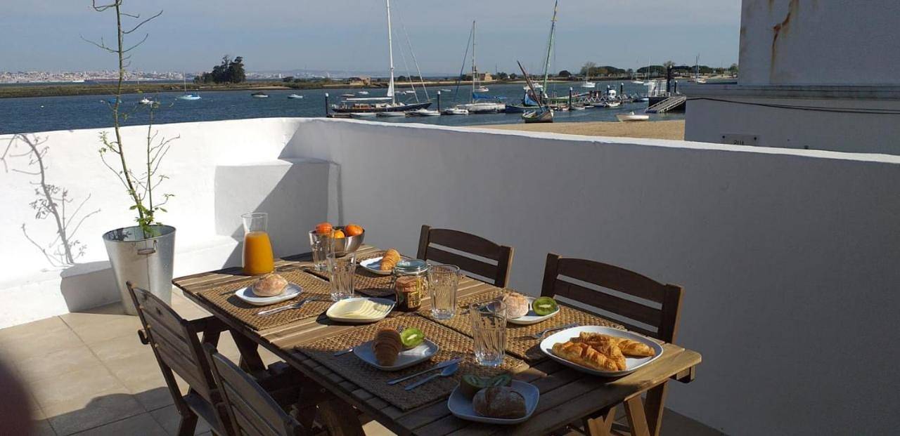 Apartamento inteiro, Casa do Rio - Riverside House in Seixal, Halbinsel von Setúbal