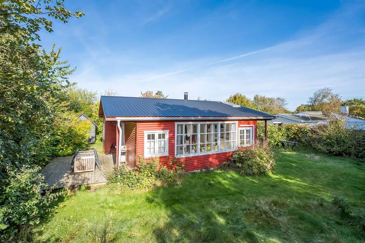 Ferieudlejning for 6 personer, med sauna og terrasse, husdyr tilladt i Faxe Ladeplads