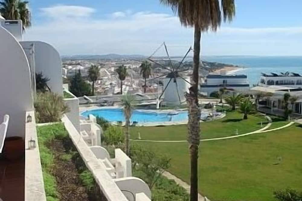 Apartamento entero, Fantástico apartamento ático espacioso con impresionantes vistas al mar. in Albufeira, Distrito de Faro