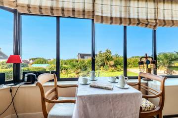 Chambre D’hôte pour 2 Personnes dans Ploudalmézeau, Côte des Abers, Photo 1