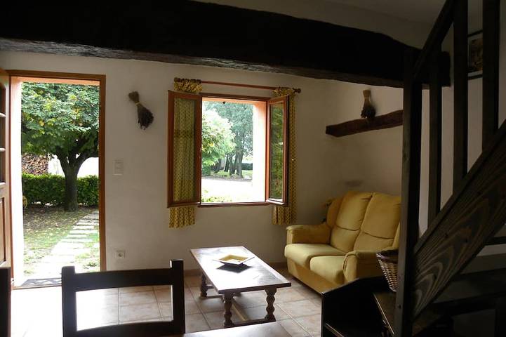 Location de vacances pour 4 personnes, avec piscine ainsi que terrasse et jardin à Flassan - 4