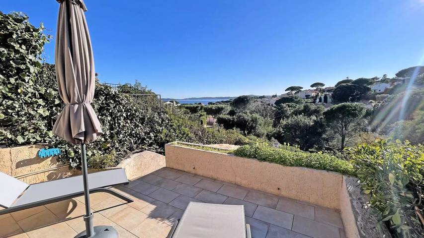 Villa voor 4 personen, with zwembad and uitzicht as well as terras in Sainte-Maxime