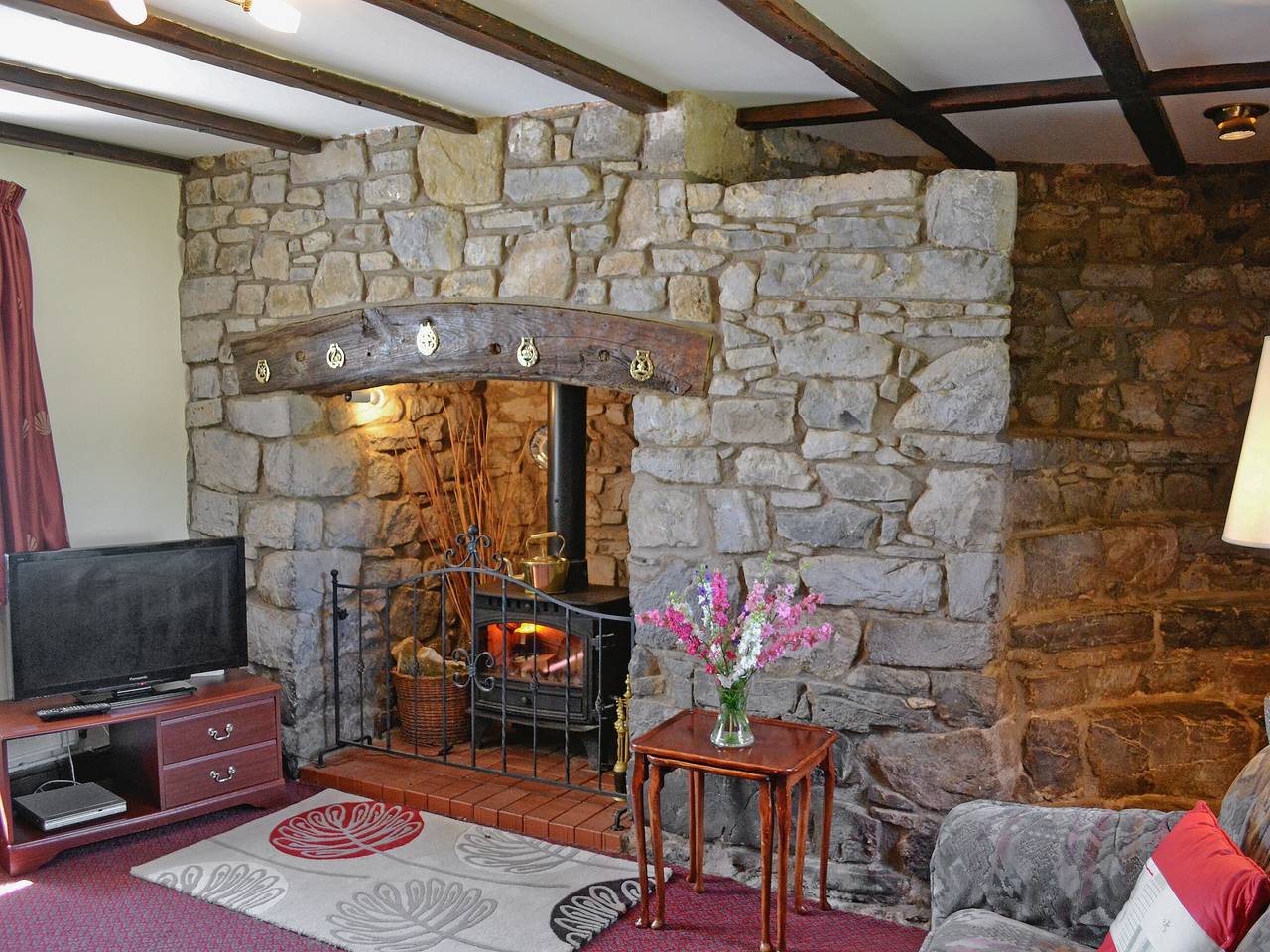 Murton Farm Cottage in Murton, Swansea region