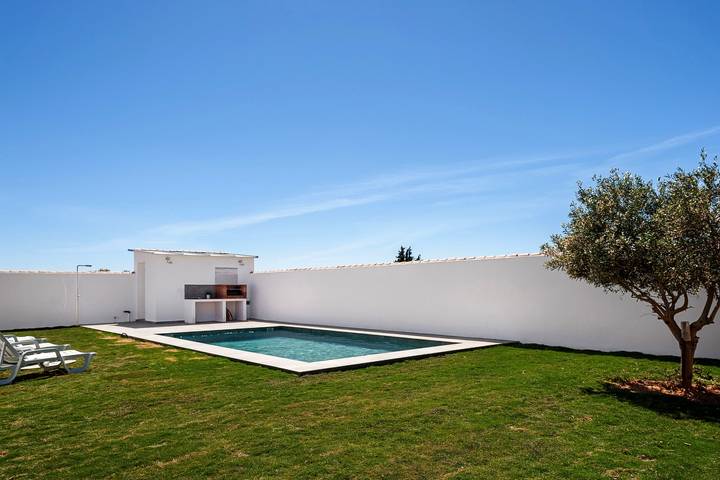 Modern holiday home in ideal location - Cortijo Roche Viejo in Conil de la Frontera, Costa de la Luz