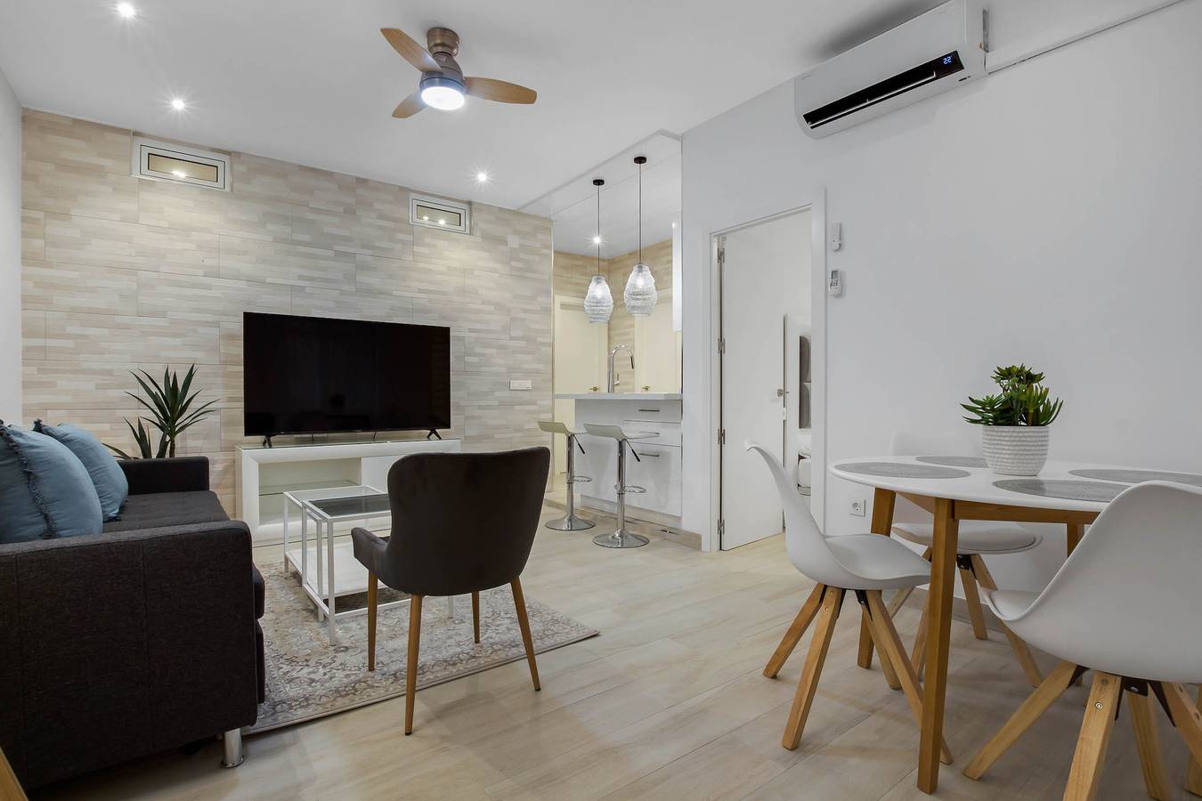 Hel leilighet, Ferieleilighet for 4 personer in La Carihuela, Torremolinos