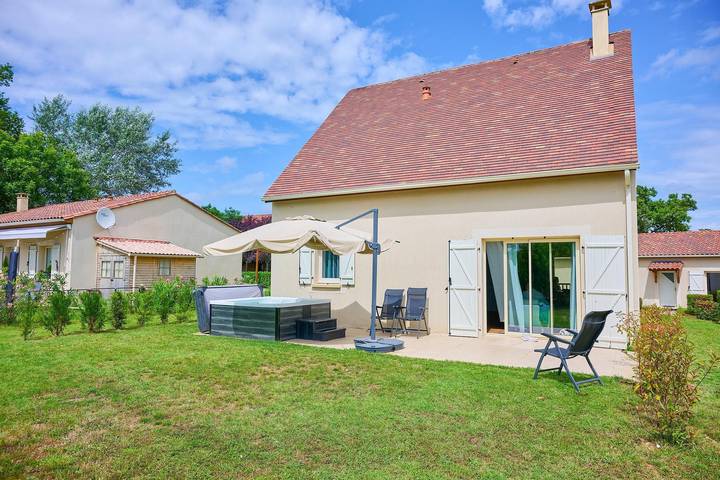 Maison de vacances pour 6 personnes, avec Jacuzzi ainsi que Terrasse et Piscine