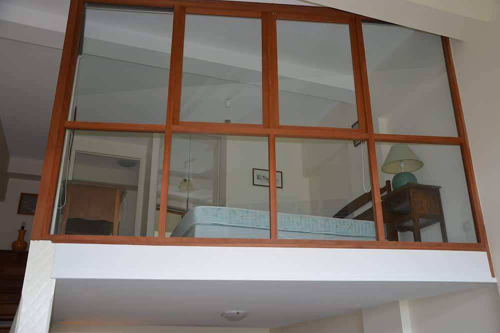 Appartement entier, Appartement Duplex à proximité de la plage et du golf. Wifi gratuit. in Saint-Cast-le-Guildo, Région de Dinan