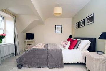 Holiday Rental for 11 People in Morfa Nefyn, Llŷn Peninsula, Photo 1