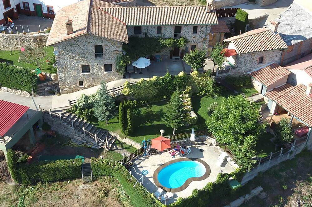 Casa vacanza a Cistierna a partire da 172€ a notte