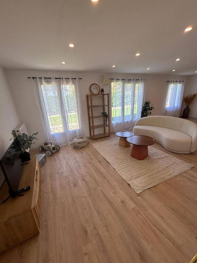 Location de vacances pour 7 personnes, avec terrasse dans La Source (Orléans)