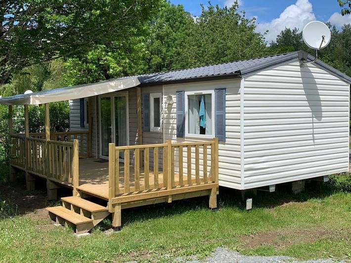 Camping pour 6 personnes, avec Terrasse et Piscine dans Périgord Vert