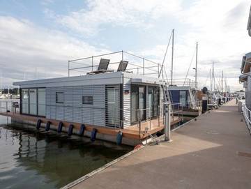 Boot für 4 Personen, mit Sauna und Seeblick, kinderfreundlich am Greifswalder Bodden
