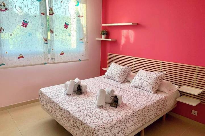Location de vacances pour 8 personnes, avec jacuzzi et jardin à Peralada - 2