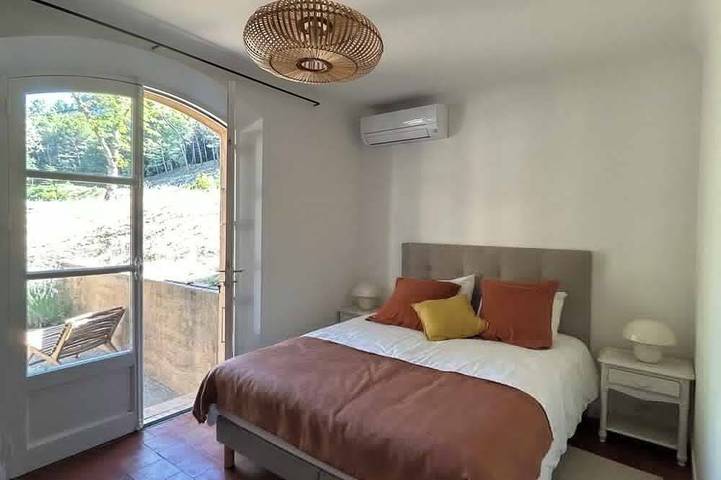 Lodge in the heart of a vineyard in Provence – Cassis and the sea are less than 10 minutes away in Roquefort-la-Bédoule, Marseille und Umgebung