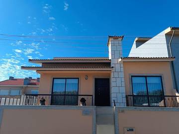 Gîte pour 6 personnes, avec vue et jardin dans Vila Chã