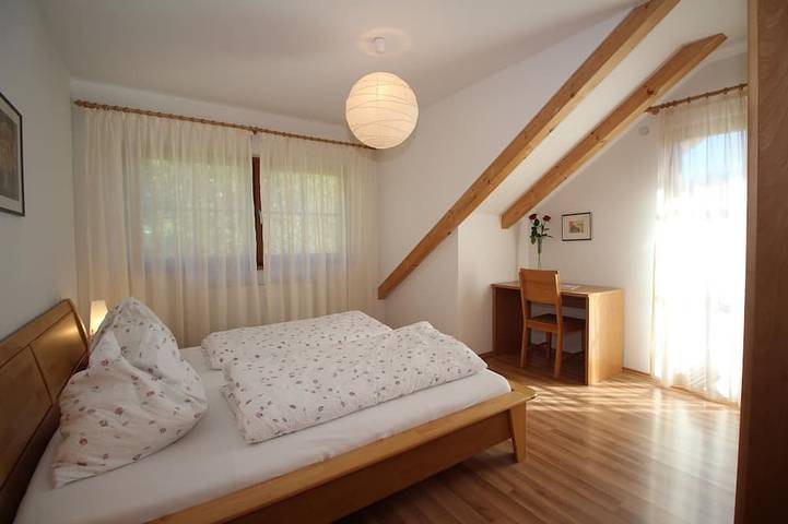 Ferienwohnung für 4 Personen, mit Balkon und Whirlpool sowie Garten in Bruneck - 2