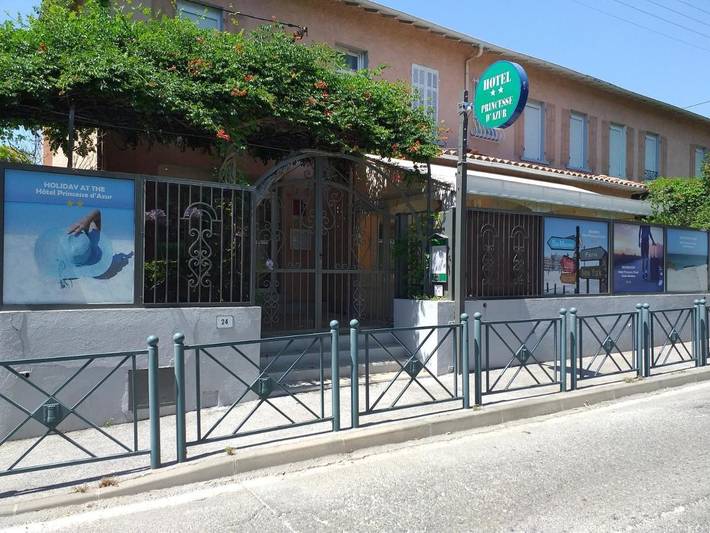 Hôtel pour 2 personnes, avec Terrasse ainsi que Jardin et Vue