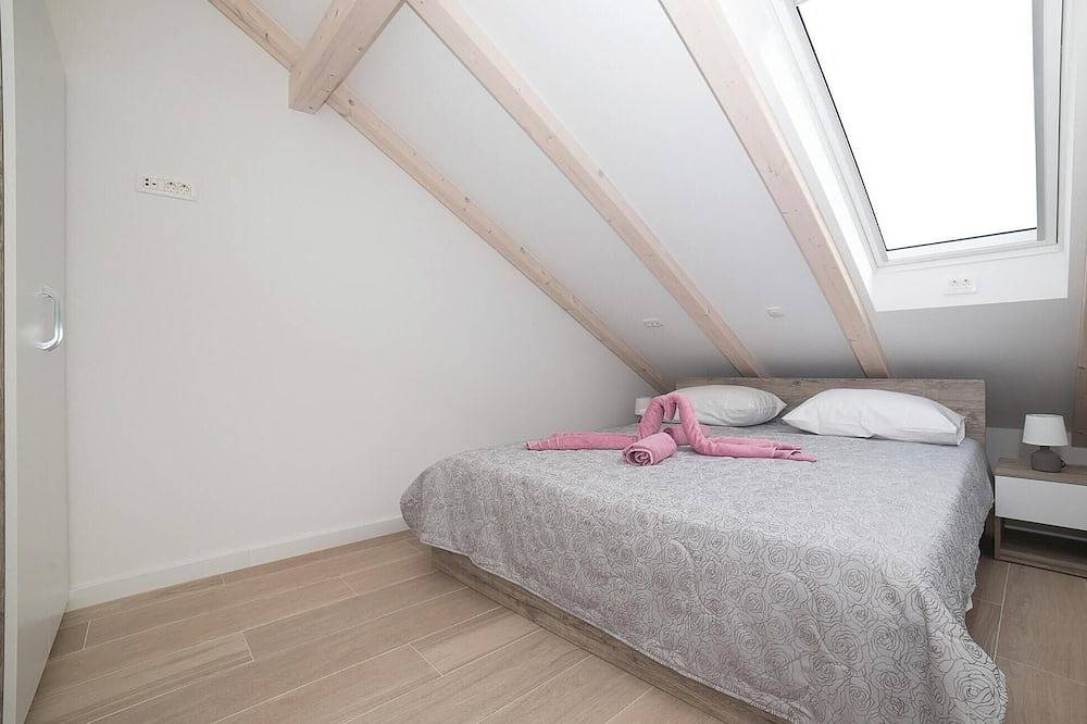 Ganze Wohnung, Tolles Apartment in Trogir mit Wlan in Trogir, Split-Dalmatien