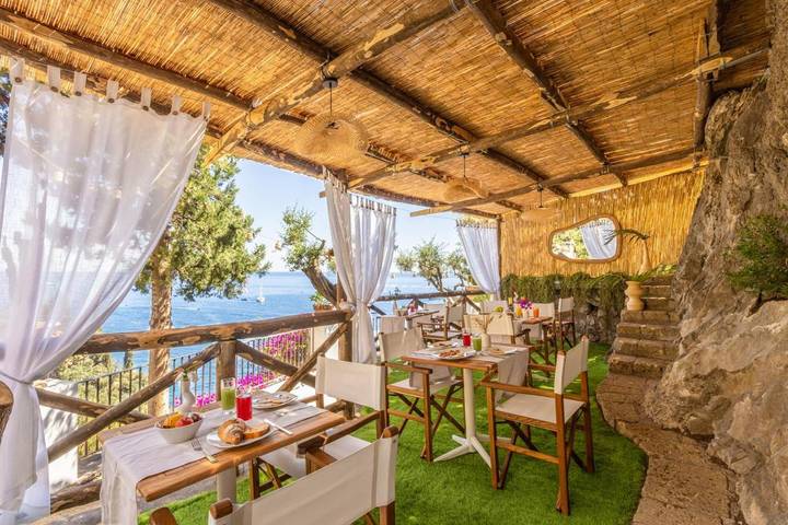 Chambre d’hôte pour 6 personnes, avec piscine ainsi que jacuzzi et jardin à Positano - 4