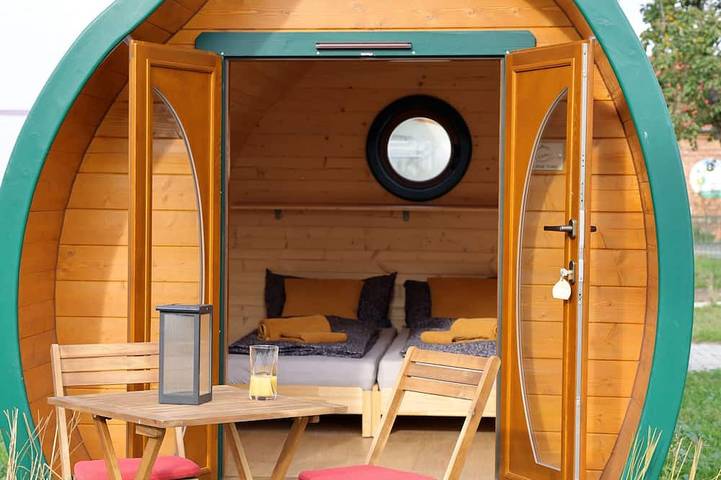 Bungalow für 2 Personen, mit Garten