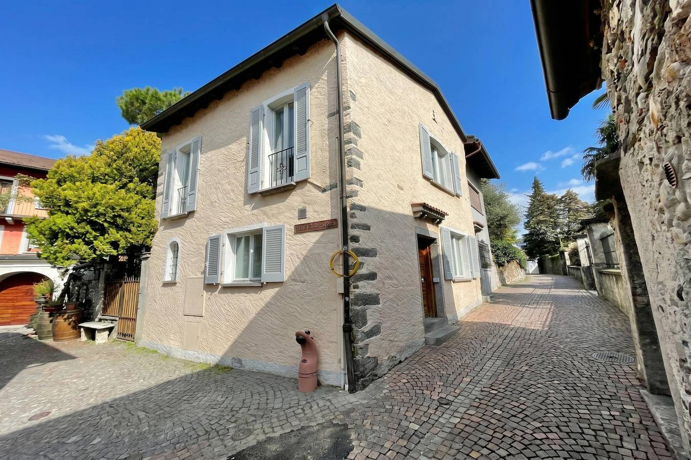 Ganze Wohnung, Casa oliva - boutique townhouse - Ascona in Ascona, Tessiner Alpen