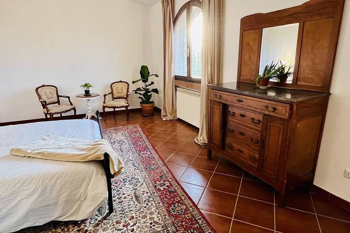 Location de vacances pour 12 personnes, avec jardin à Giove - 2