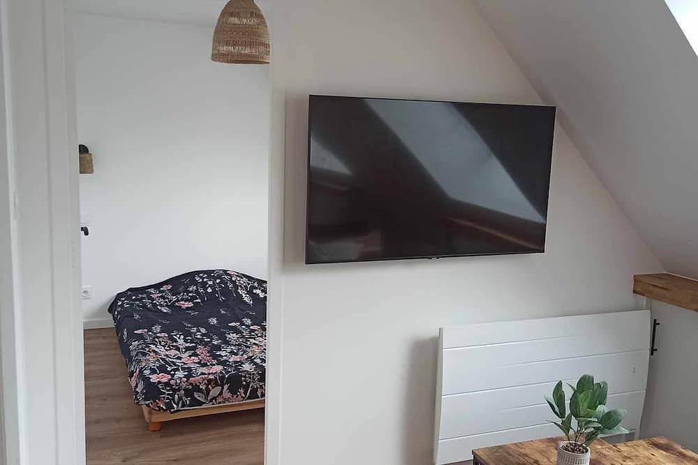 Entire apartment, Appartement 2 Chambres Sous Rampants de 39m2 Environ à Lesneven in Lesneven, Brest region