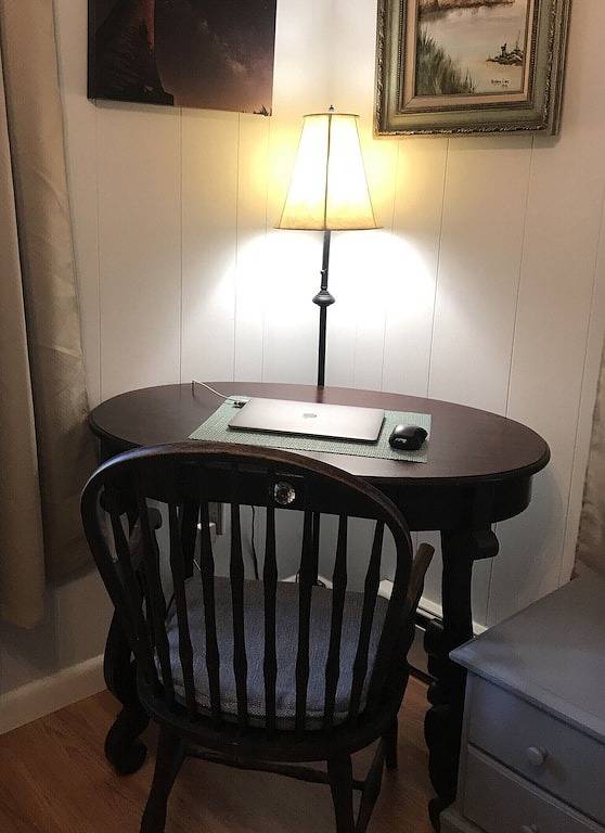 Schönes Seeufer-Haus im Bereich North Adams / Williamstown in North Adams, Berkshire County