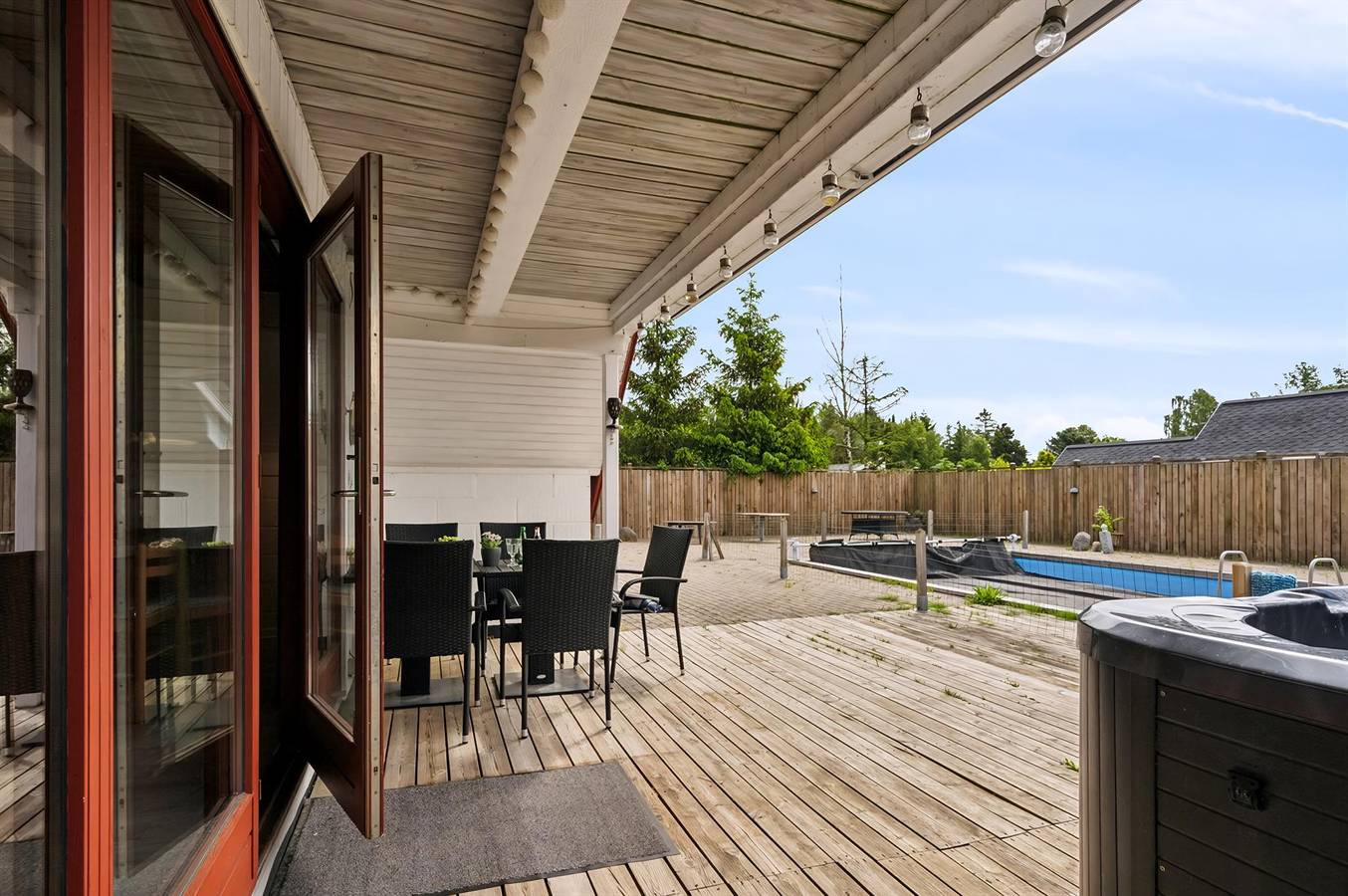 Pet friendly home in Glesborg with outdoor swimming pool in Selkær Mølle, Glesborg