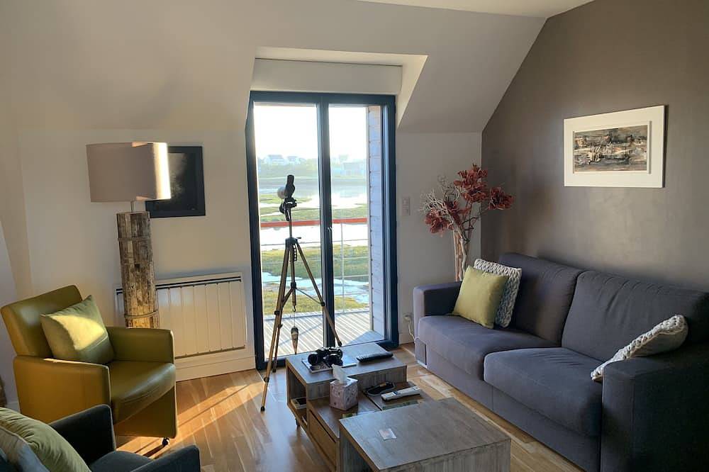 Casa de pescadores con vista excepcional del puerto trasero, cerca de las playas in Treffiagat, Region de Quimper