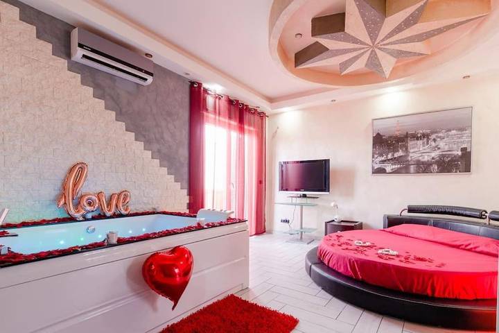 Appartamento per 4 persone, con balcone e idromassaggio in San Giorgio a Cremano
