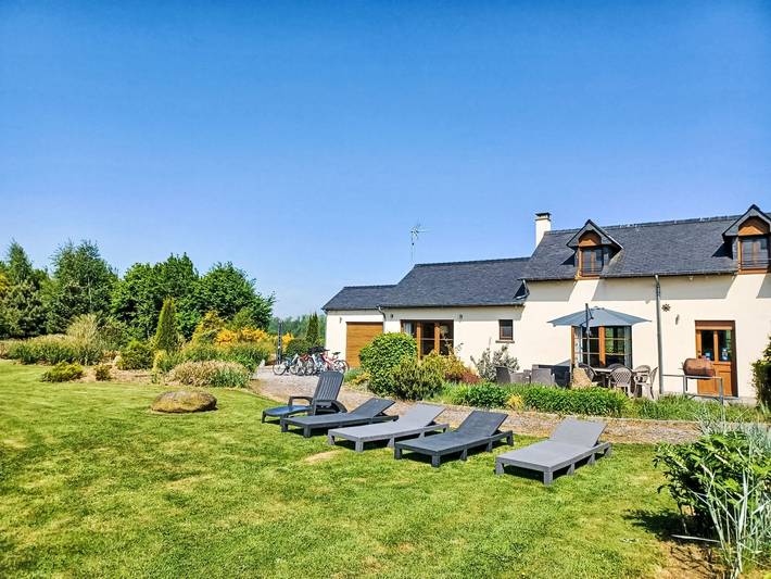 Location de vacances pour 6 personnes, avec Balcon et Terrasse ainsi que Jardin et Vue dans l' Aisne
