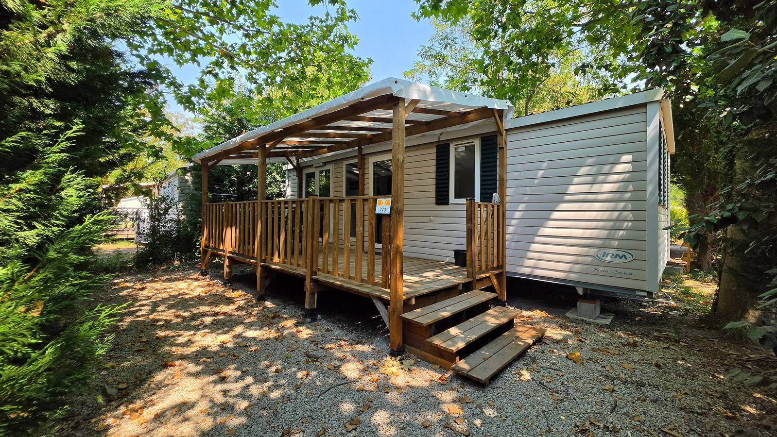 Mobilheim „Bungalow Lou Cigalou – 6 Personen“ mit Pool, Terrasse & Klimaanlage in La Roque-d'Anthéron, Aix-en-Provence und Umgebung