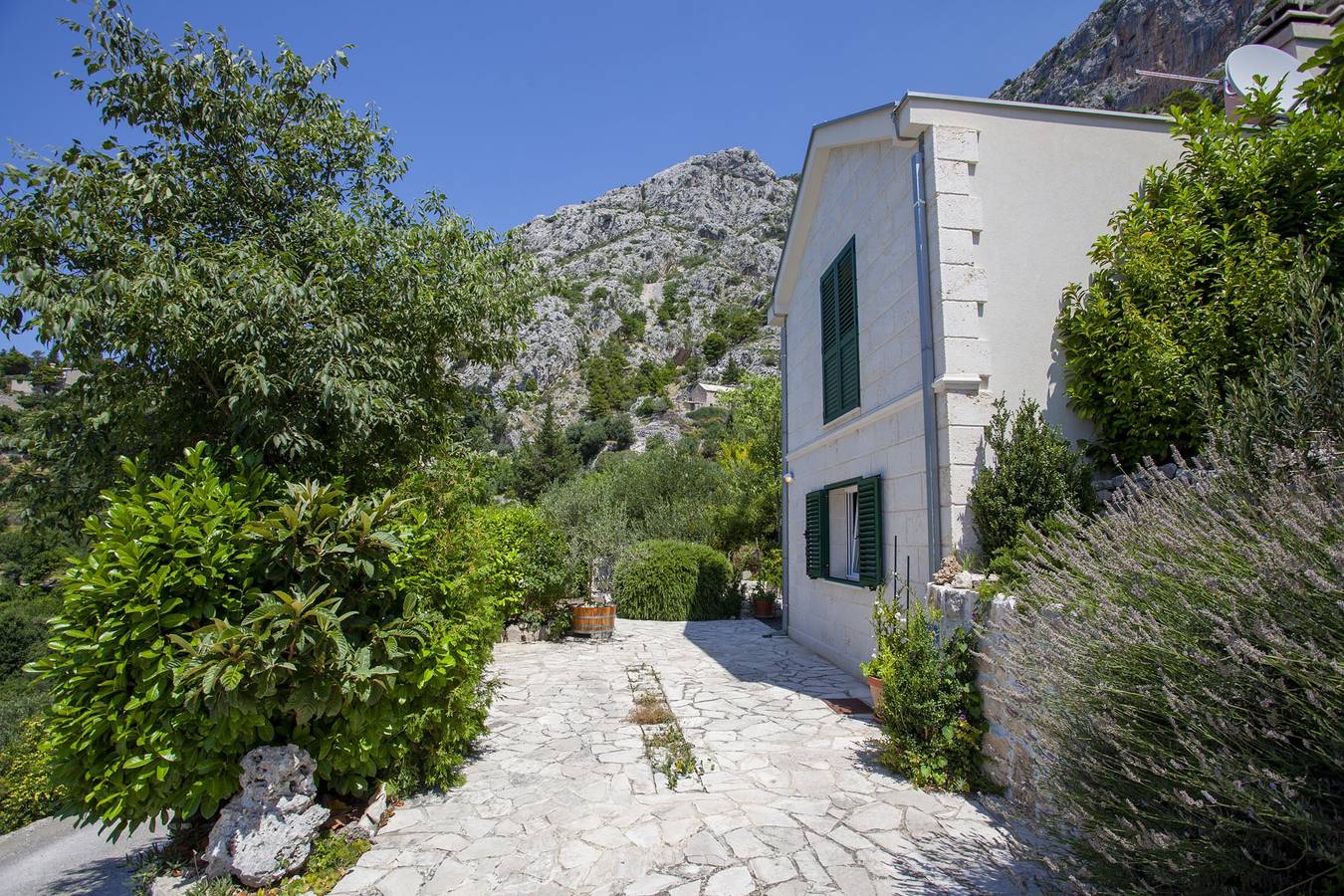 "Villa Makar" nearby Makarska - Crovillas in Makarska, Rivera de Makarska