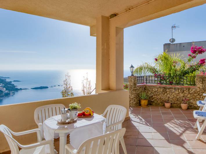 Maison de vacances pour 5 personnes, avec jardin et terrasse dans Canyelles Petites