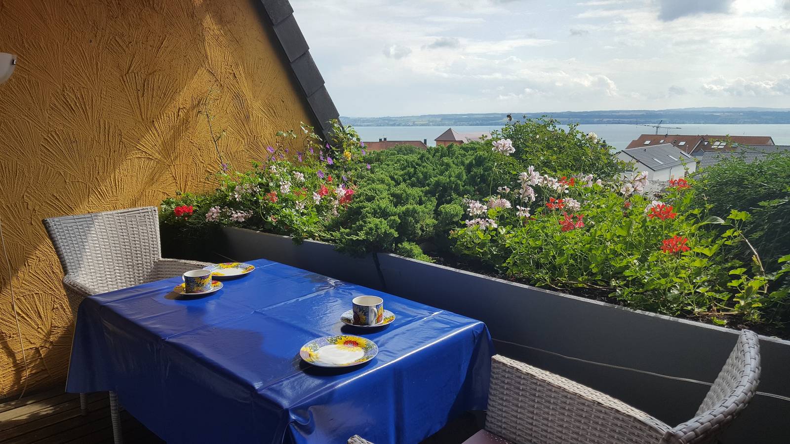 Entire apartment, Apartment 'Koberstaedt' Panoramic Lake View, Balcony and Wi-Fi in Meersburg, Region Bodensee-Oberschwaben
