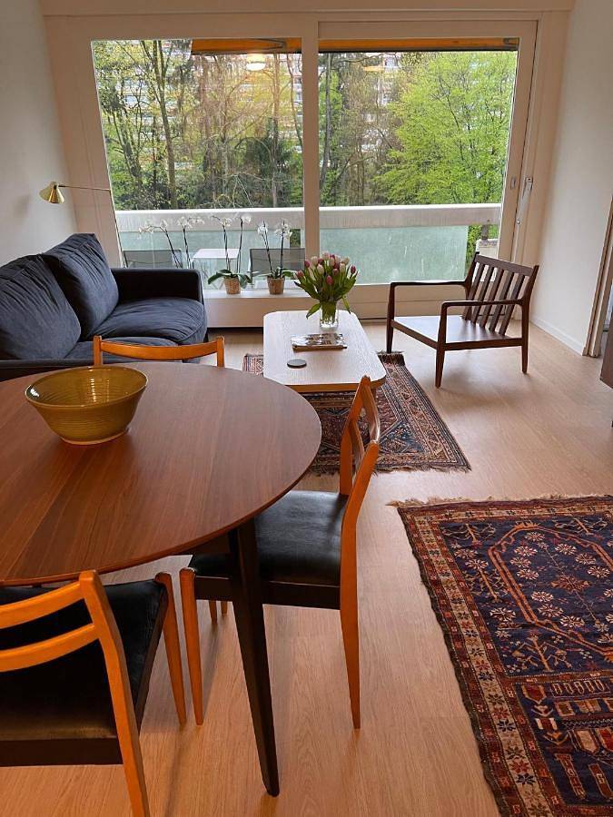 Location de vacances pour 2 personnes, avec vue et jardin à Genève