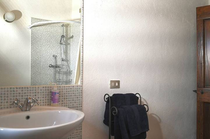 Appartamento intero, Ritiro autentico: appartamento vacanze con piscina salata e sauna a botte in Piegaro, Perugia e dintorni