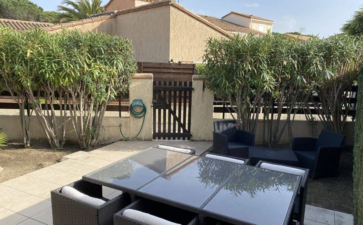 🏡 Charmante villa avec jardin - 2 pas de la plage ! 🌊 in Saint-Cyprien-Plage, Saint-Cyprien