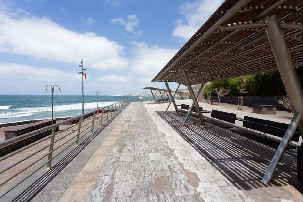 Entire apartment, Live Bajamar Luna Apartment in Bajamar, San Cristóbal de La Laguna