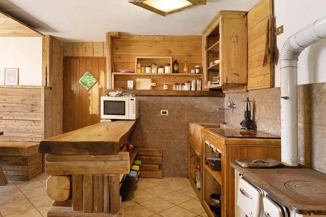 Chalet „Baita Dal Bigolaro“ mit Bergblick, privatem Garten und Balkon in Compet, Levico Terme