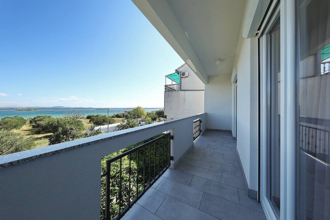 Ganze Wohnung, Ferienwohnung Alicia A1 in Ugrinici, Tkon