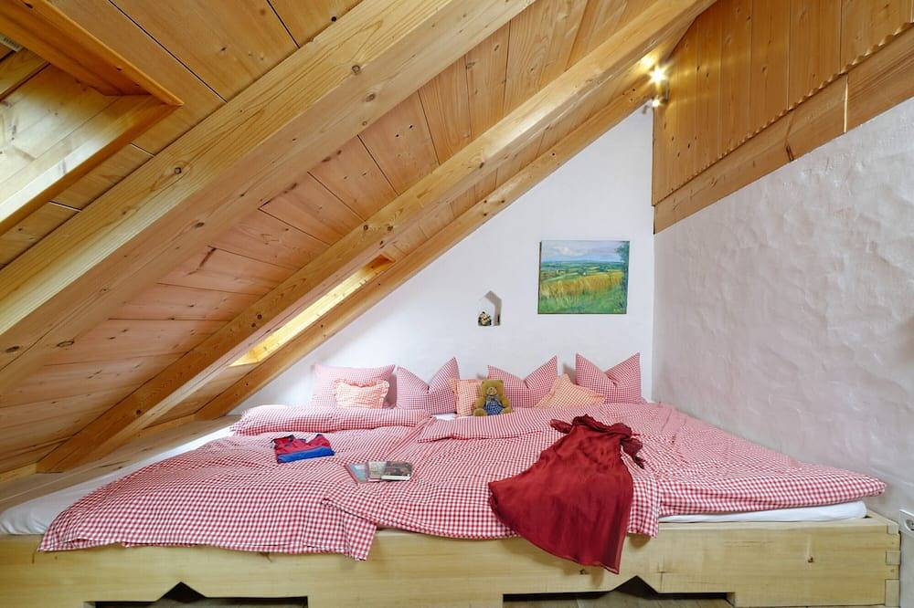 Ganze Wohnung, Romantischer Bauernhof am Chiemsee mit exklusiven Ferienwohnungen in Eggstätt, Chiemsee