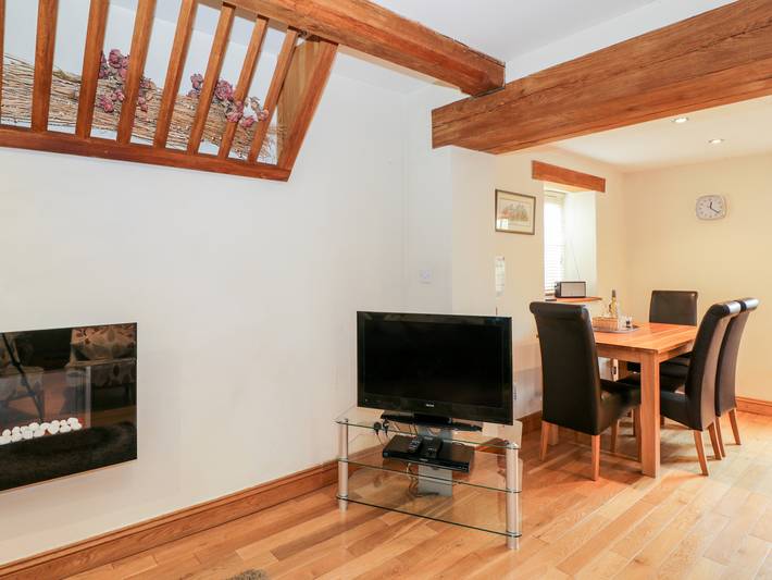 Chapel Cottage in Stroud, Gloucestershire