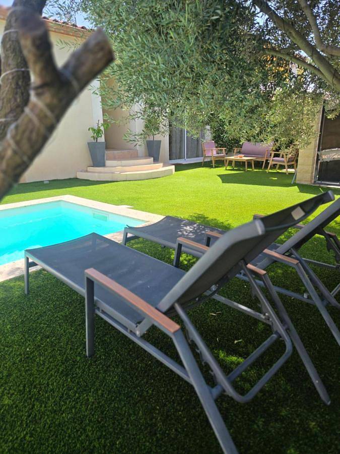 Gîte pour 4 personnes, avec jardin ainsi que jacuzzi et piscine à Vergèze - 2