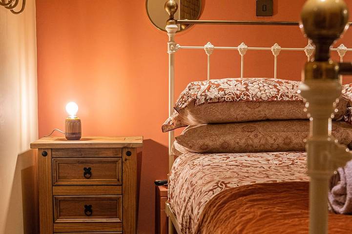 Ganze Wohnung, A couple's paradise in the heart of Lyme Regis moments from the beach in Lyme Regis, Dorset