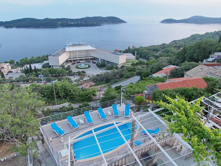 Ferienhaus für 6 Personen, mit Pool und Garten