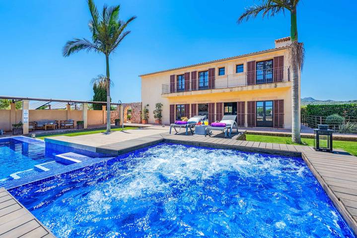 Finca für 8 Personen, mit Balkon und Pool sowie Garten in s'Horta