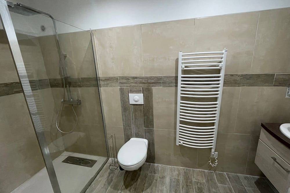 Ganze Wohnung, U Secondu - Quiet, spacious new apartment in Aléria, Corte und Umgebung