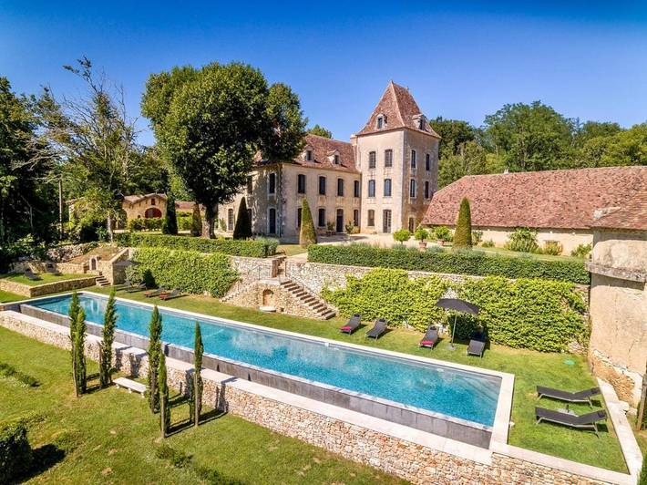 Gîte pour 3 personnes, avec vue ainsi que jardin et piscine à Saint-Georges-de-Montclard - 3